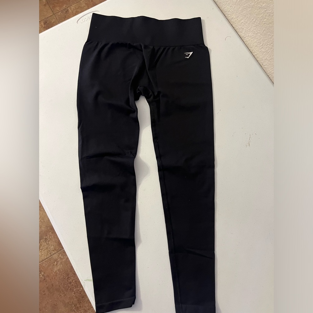 Gymshark Fit Seamless Mid Rise Leggings black white size medium new without tags